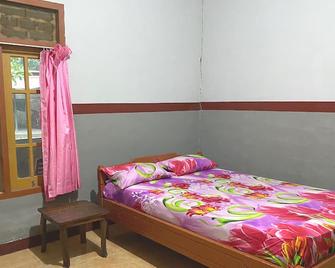 OYO 93632 Ramasta Homestay - Bumbang - Bedroom
