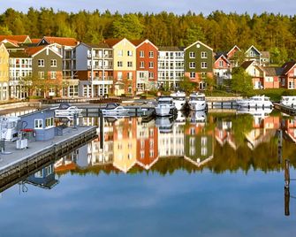 Sunday Resort Marina Wolfsbruch - Kleinzerlang - Edificio