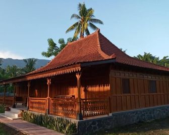 布雅納生態農場 - 青年旅舍 - Gerokgak - 建築