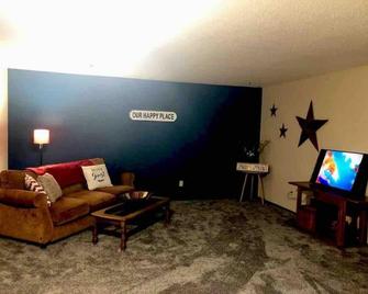 Hc Hideaway-Top Notch Stay-Pets Welcome! - Aberdeen - Living room