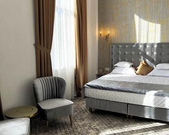 Sentir Hotel - Gura Humorului - Bedroom