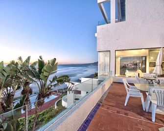 Ocean Front - Private Land on Peninsula - Private Resort - Sandy Beach - La Misión - Balcony