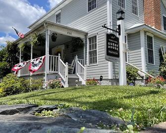The Cardinal Suite at Harpers Ferry Guest House - Harpers Ferry - Edificio