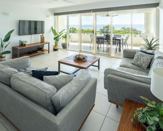 Waters Edge Apartment Cairns - Cairns - Σαλόνι