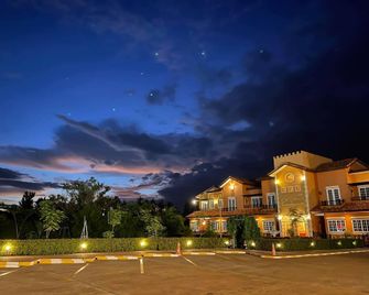 Pimulano Hotel - Sakon Nakhon - Building
