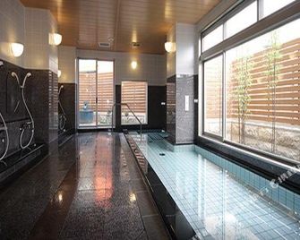Hotel Toyo Inn Kariya - Kariya - Piscina