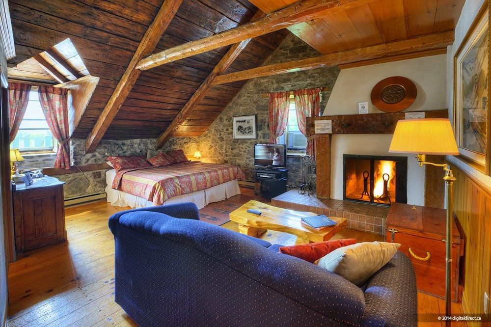 Auberge Baker - Château-Richer - סלון