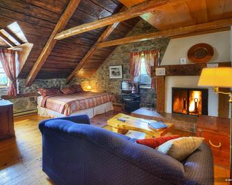 Auberge Baker - Château-Richer - Sala de estar