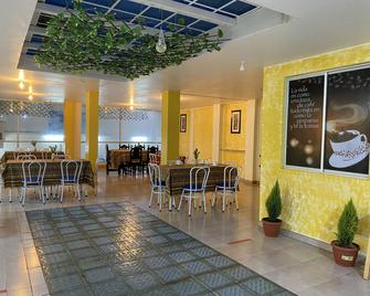 Hostal Y Complejo Recreacional La Playita De Monse - Otavalo - Restaurante