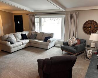 Spacious 3-bedroom house in beautiful Brighton. - Brighton - Sala de estar