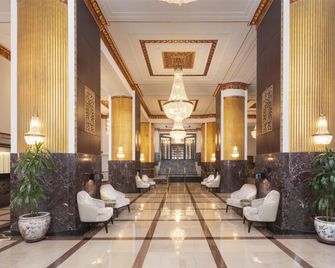 Hilton Milwaukee - Milwaukee - Lobby