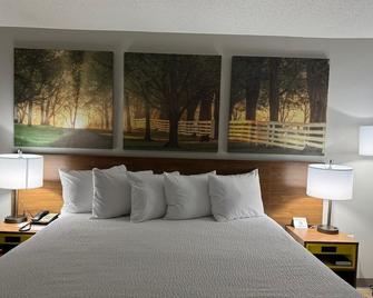 Days Inn by Wyndham Clanton AL - Clanton - Ložnice