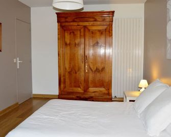 Apartment with private garden and terrace - Azkaine - Habitación