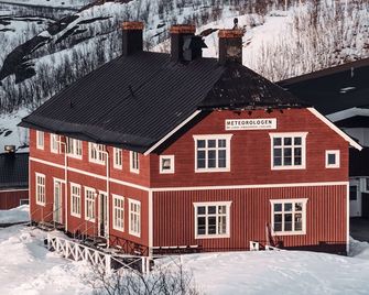 Meteorologen Ski Lodge - Riksgränsen - Edificio