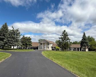 Pleasant Hill Motel - Lockport