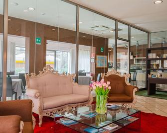 هوتل برينسيب دا أراجونا - راغوزا - ردهة