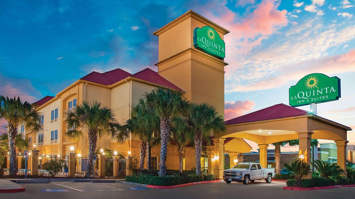 La Quinta Inn & Suites by Wyndham Beaumont West