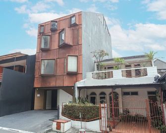 Hotel O Odori Residence - Yakarta - Edificio