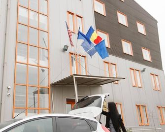 Plus Hotel - Craiova - Bygning