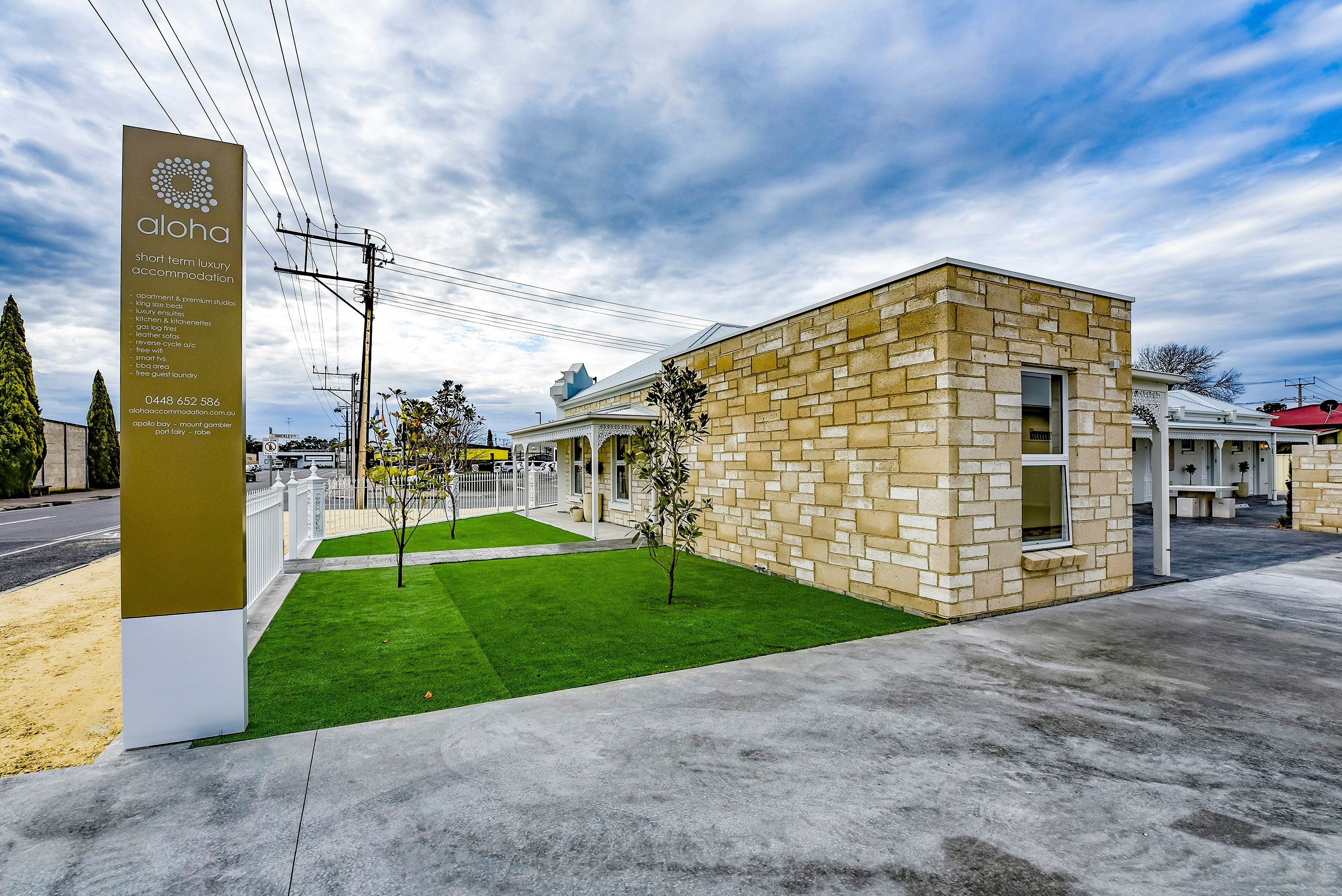 Aloha Central Luxury Accommodation - Naracoorte - Lobby