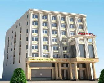 Ngoc Giau Hotel - Rach Gia - Building