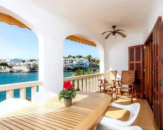 Casa Michaela, House 5starshome Mallorca. - Portopetro - Balcon