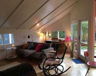 \'The Little Blue\' - Holiday in the Danish wooden house - Brekendorf - Sala de estar
