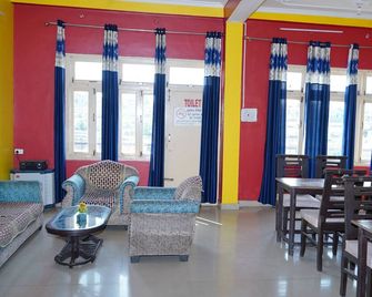 Hotel Apoorva - Ranikhet - Keuken