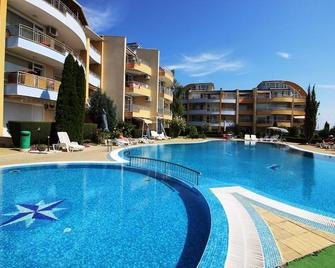 Ravda Apartments - Ravda - Piscină
