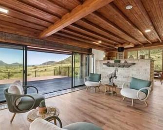 Ranch - Elgin - Sala de estar