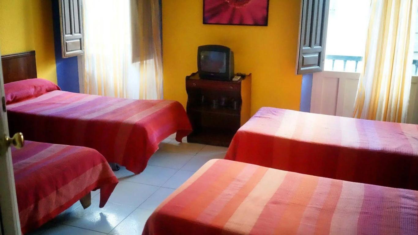 Hostal Antares