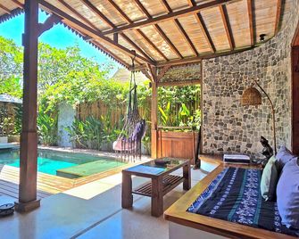 Samsara Villas - Pemenang - Pool