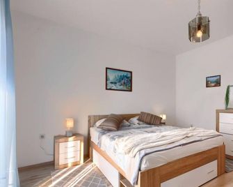 Apartment Ivanka by Interhome - Parenzo - Camera da letto