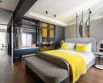 كولورز هوتل أثينس - أثينا - غرفة نوم