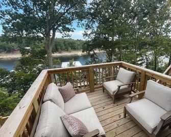 New Lakefront Condo on Herrington Lake - Lancaster - Balcón