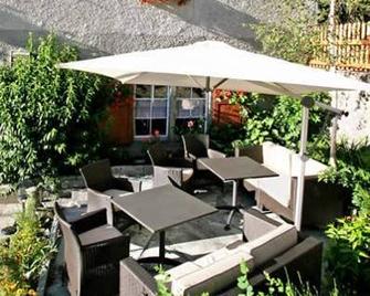 Gasthaus Alte Post - Zillis-Reischen - Patio