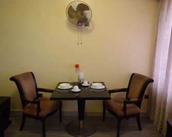 New Avon Apartments - Dar Es Salaam - Dining room