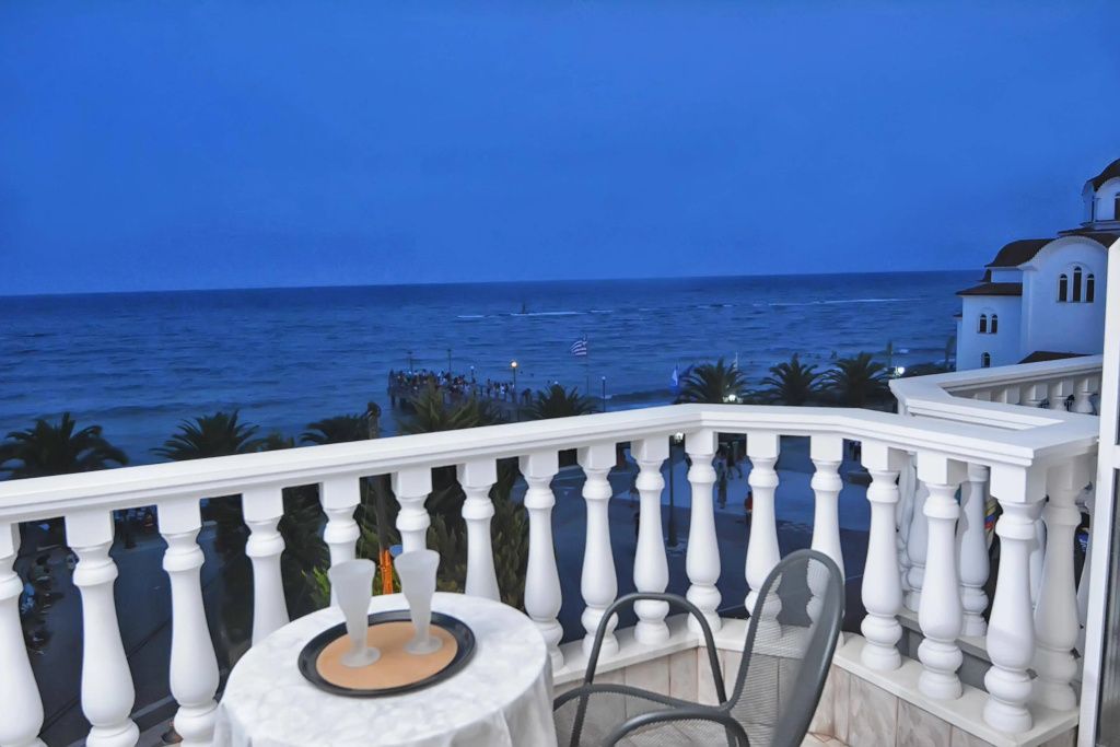 Hotel Ioni - Paralia - מרפסת