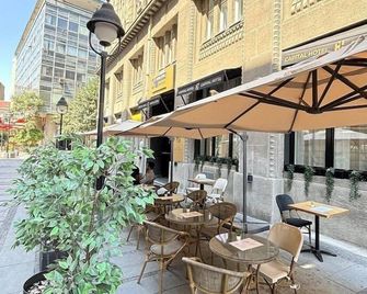 Capital Hotel Garni - Belgrade - Patio
