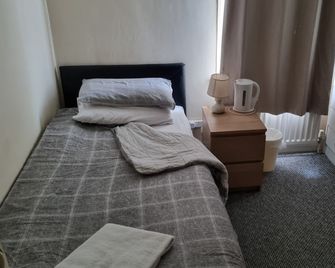 Shamrock Guest House - Gravesend - Chambre