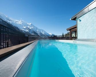 فندق بارك سويس آند سبا - شامونيكس-مون-بلان - حوض السباحة