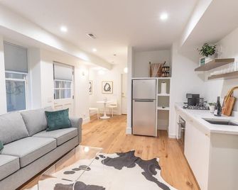 Delightful Apt in the Heart of Dupont - Washington, D.C.