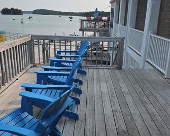 The Inn on the Wharf - Lubec - Balcón