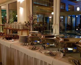 Land-Gut-Hotel- Weisser Schwan - Zossen - Bar