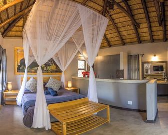 Lindiwe Safari Lodge - Hoedspruit - Bedroom