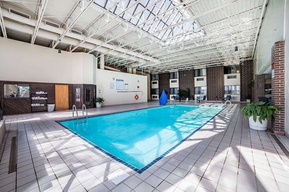 Studio 6 Suites Butte Mt I-90 I-15 - Butte - Piscina