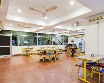 Ywca of Delhi Blue Triangle Family Hostel - New Delhi - Restaurant