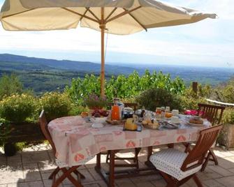 B&b Le Corone - Fumane - Innenhof
