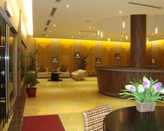 Borneo Cove Hotel - Sandakan - Recepción