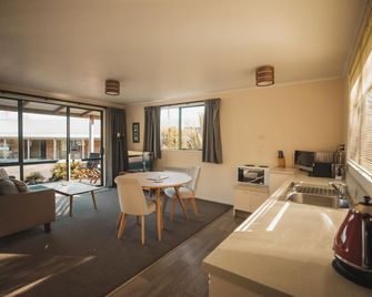 Rainforest Motel - Fox Glacier - Sala de estar